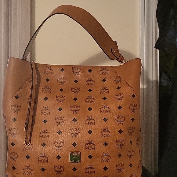 MCM shoulder bag with detachable strap - Picture 8 of 9